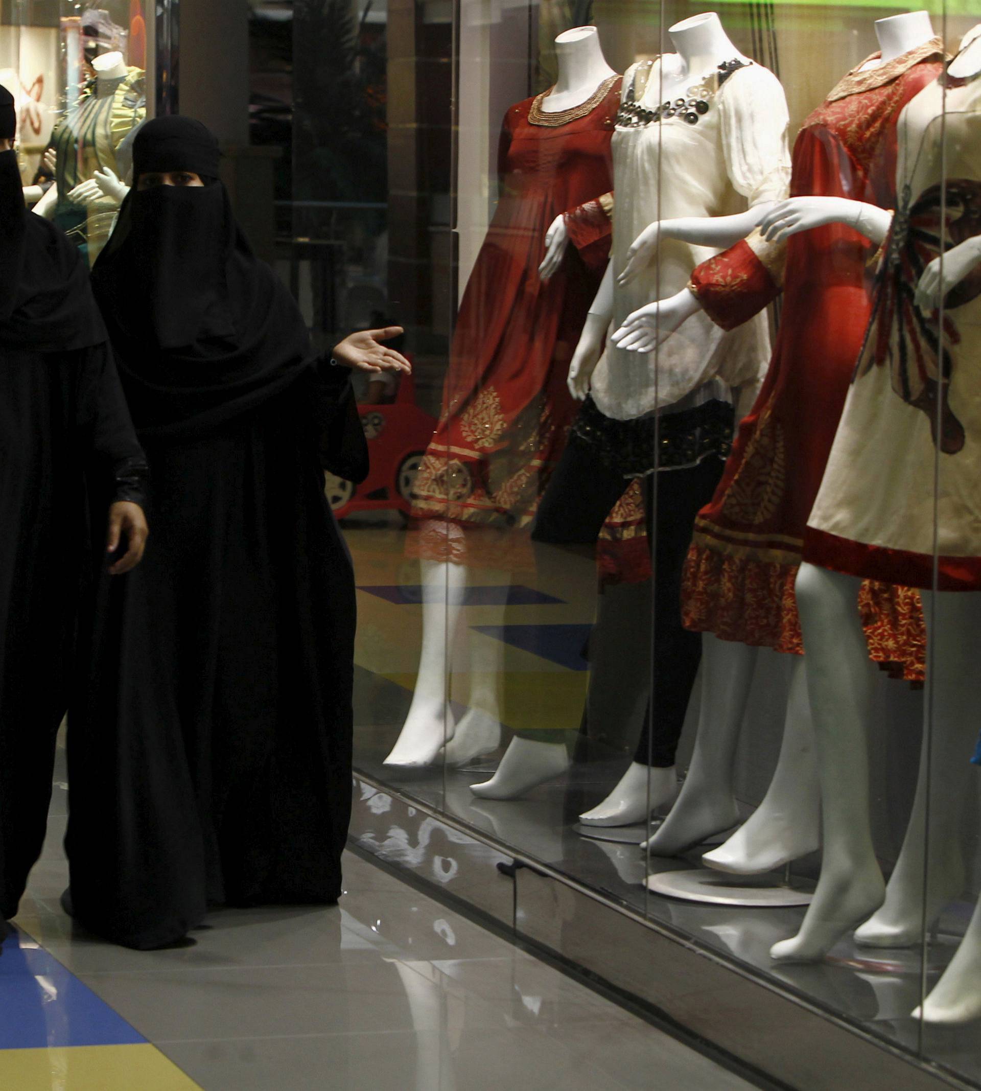 FILE PHOTO: Saudi women shop at Al-Hayatt mall in Riyadh