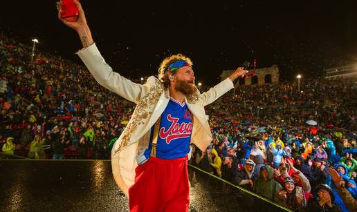 Rekordna navala na koncert Jovanottija: U tri sata prodano više od pola pulske Arene