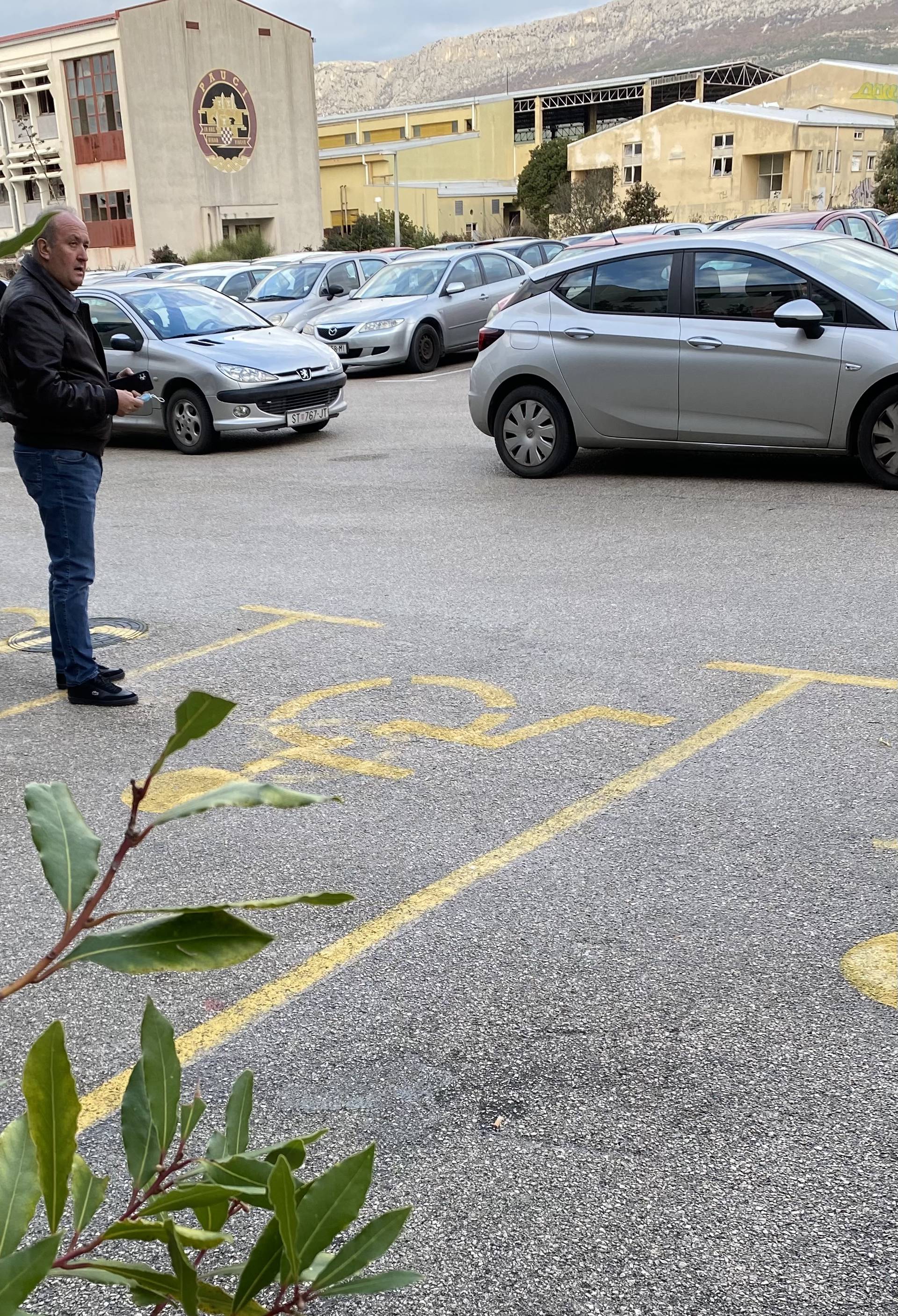 Vrlički bankar stigao na sud, ali bez milijuna... Htio je priznati, ali opet su odgodili ročište