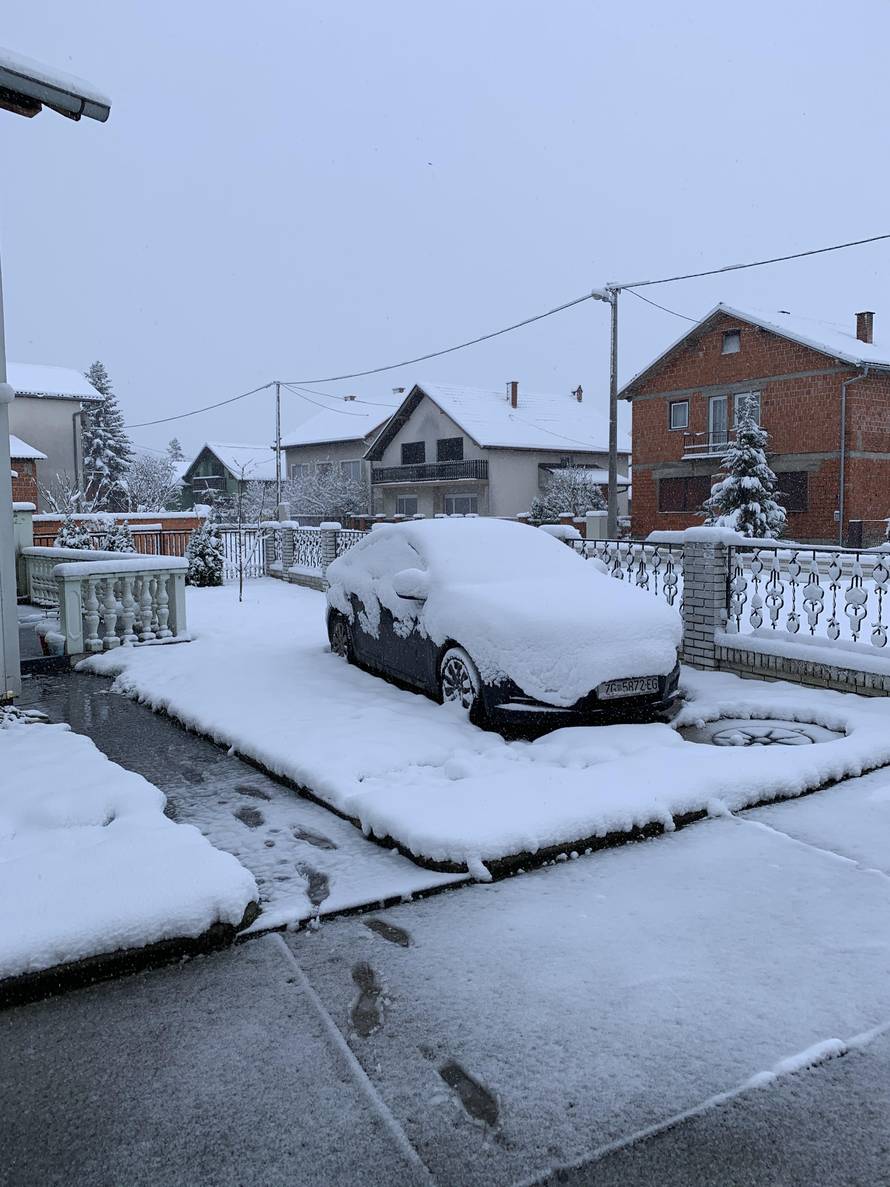 Što je ovo? Pa gdje je proljeće? Hrvatska skoro sva u bijelom...