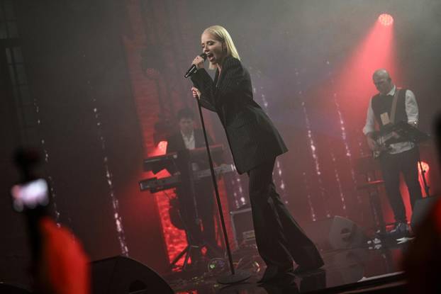 Zagreb: Cesarica gala party, nastupi