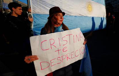 Raste inflacija, ali i dug: Sve je više prosvjednika u Argentini