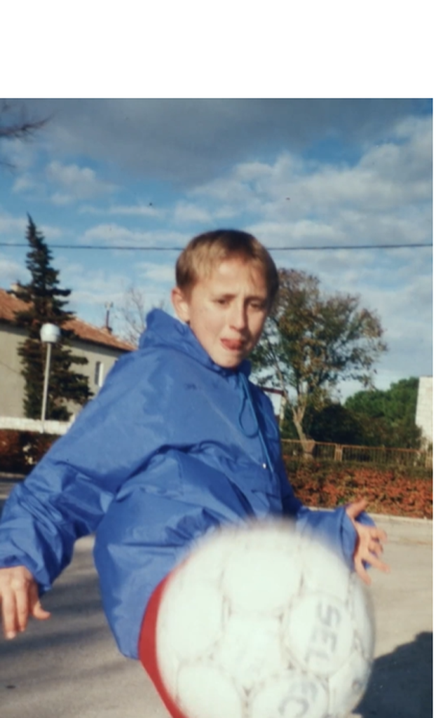 FOTO Ovo je rodna kuća Luke Modrića. Okružena je minama