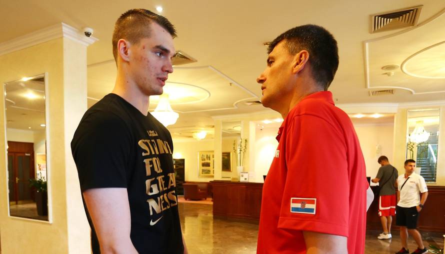 Hezonja otkrio zašto nikoga ne prati na Instagramu pa dodao: Mirovina? Život sa psima u šumi