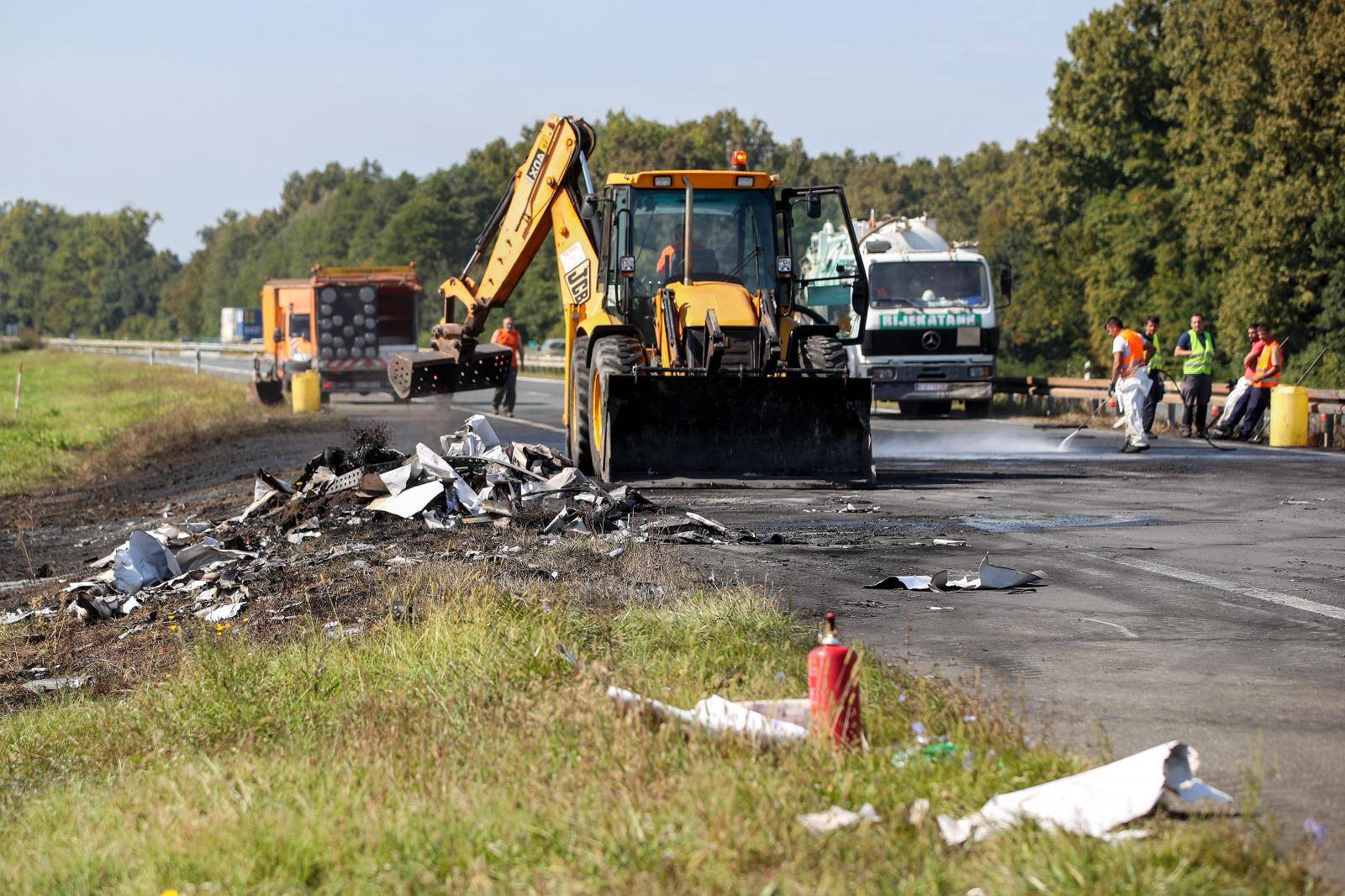 Završen je očevid na mjestu jučerašnje prometne nesreće na  autocesti A3 kod Ježeva