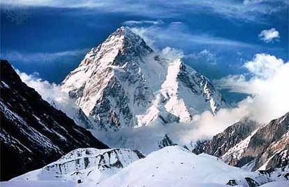 Četiri alpinista stradala na Himalaji pri usponu na K2