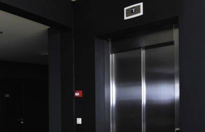 Da ne dočekate Godota: Kako što brže zatvoriti vrata lifta