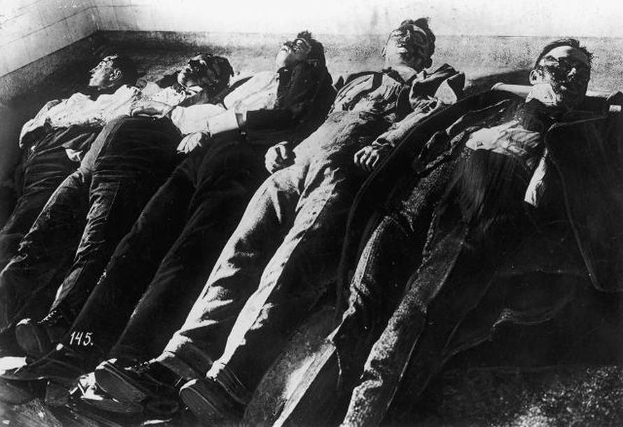 Masakr na Valentinovo: Dan kada se Al Capone  - osvetio
