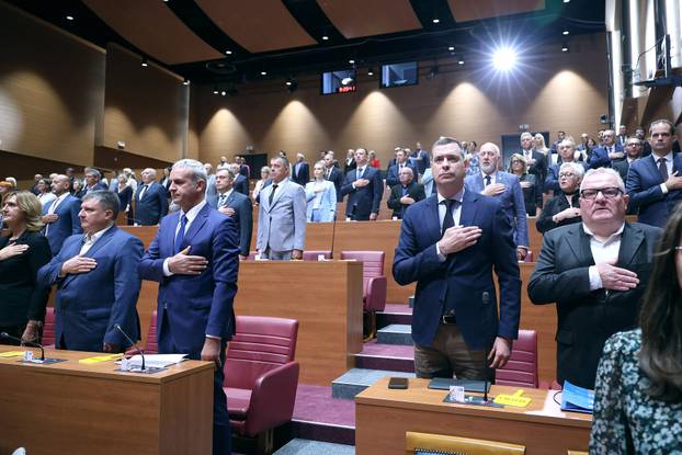 Zagreb: Pocela 7. sjednica Hrvatskoga sabora