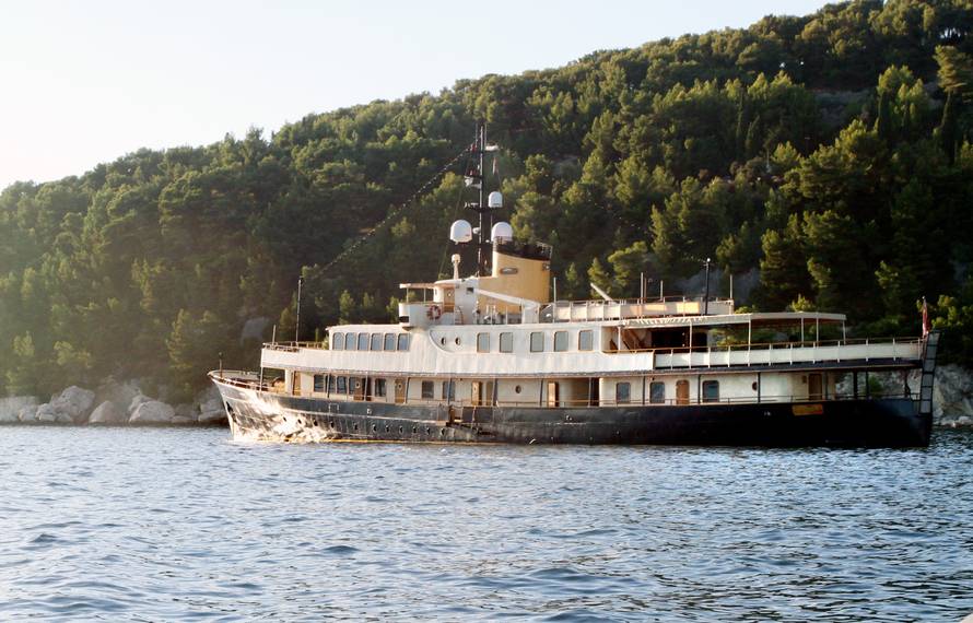 Na luksuznoj jahti: Ivo Sanader plovio je  s Titovom bistom