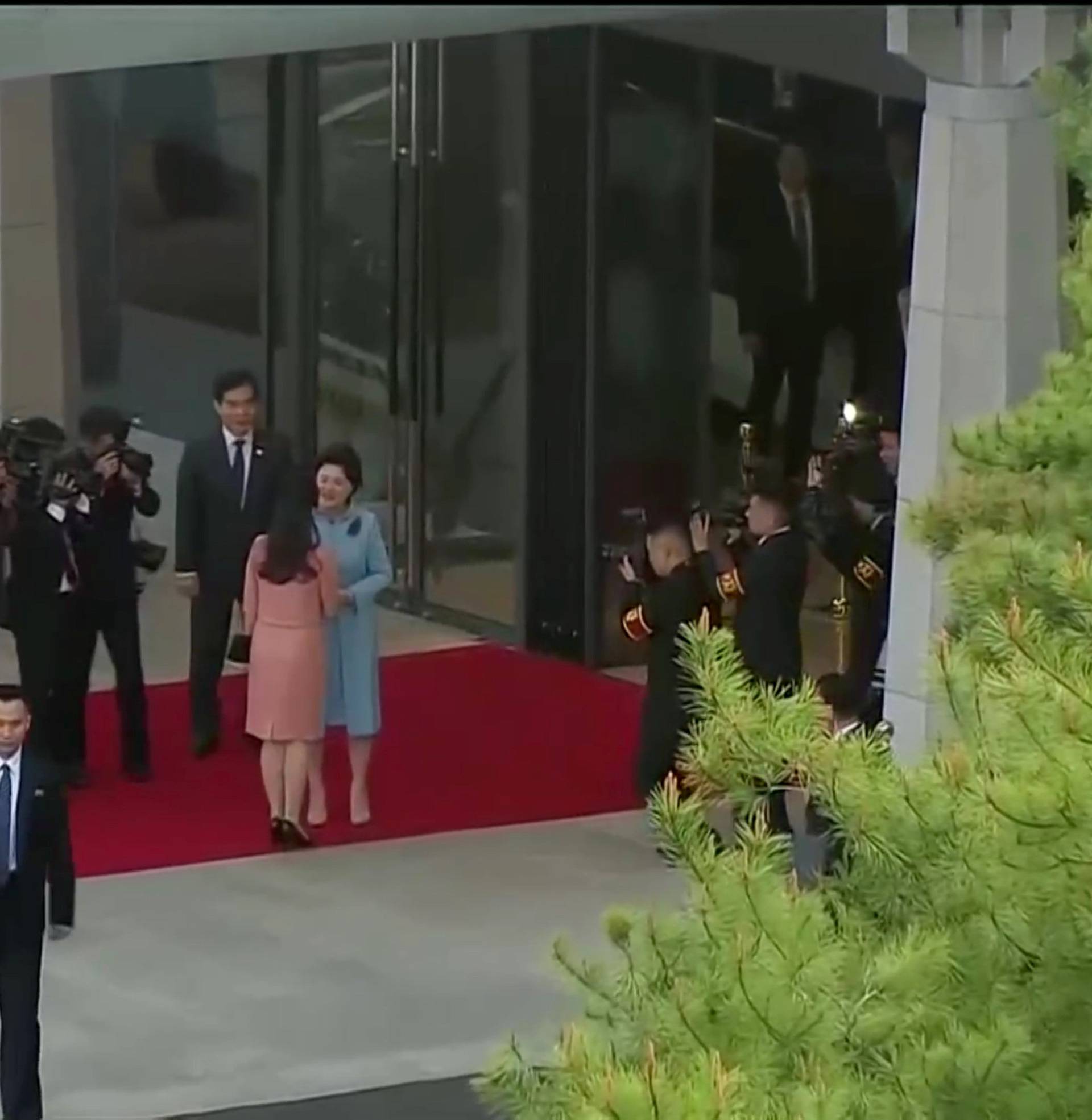 North Korean leader Kim Jong Un's wife Ri Sol Ju arrives to join the inter-Korea dinner at the truce village of Panmunjom