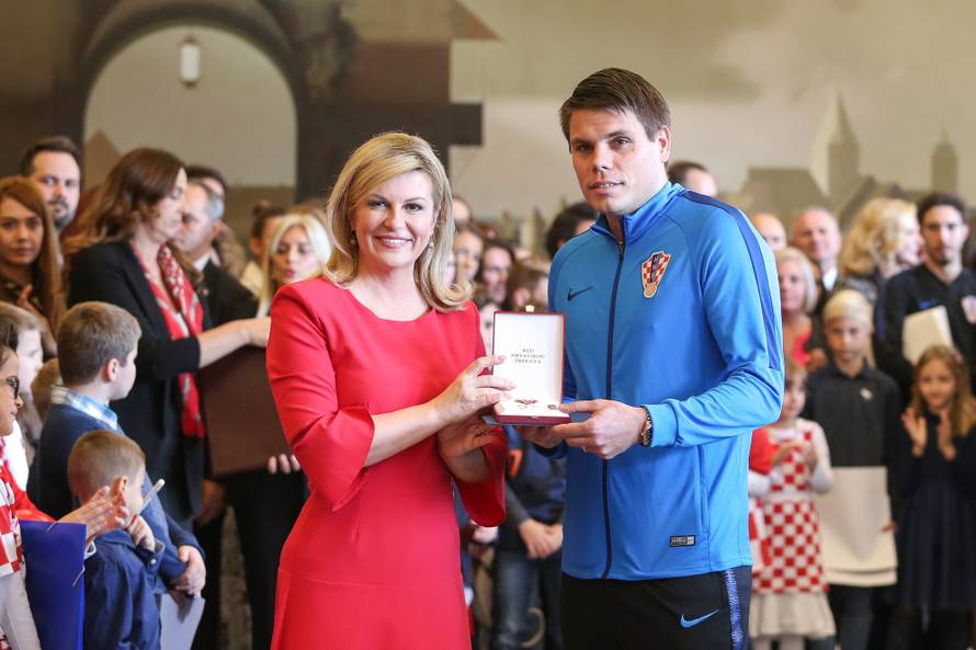 Kolinda je odlikovala Vatrene: Svijet je vidio tko su Hrvati...