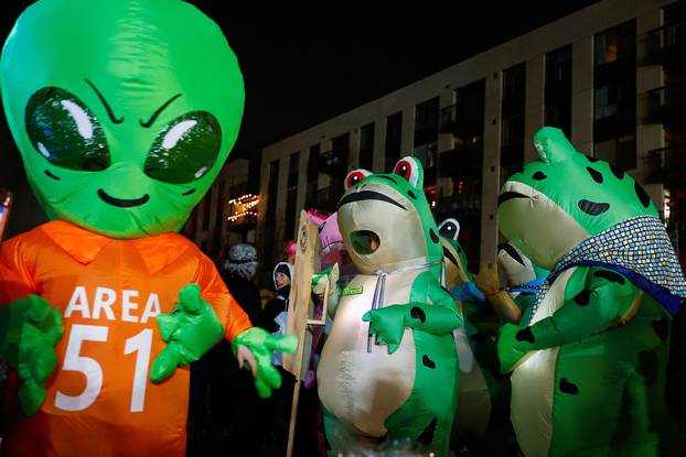 Protest in Portland after a U.S. immigration agent shot and killed 37-year-old Renee Nicole Good in her car in Minneapolis