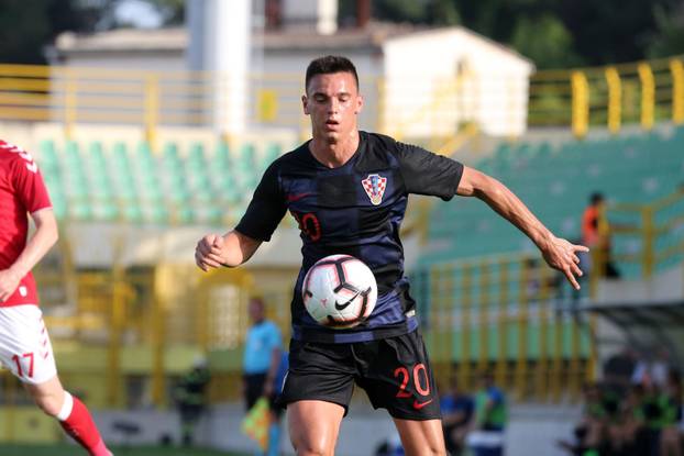 Pula: Mlada hrvatska nogometna reprezentacija u prijateljskom susretu  pobijedila Dansku