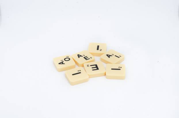 storyeditor/2023-04-12/scrabble.jpg