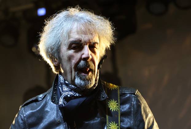 Šibenik: Šibenska Adventura zapo?ela koncertom Parnog valjka u perivoju Roberta Visianija