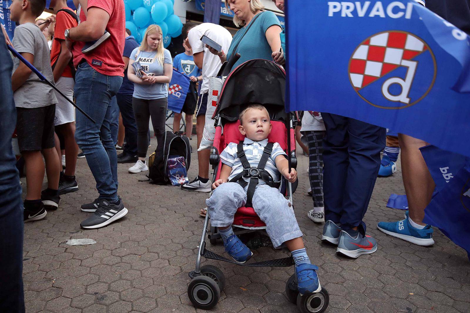 Gojak 'pošarao' pola Zagreba, Dinu Perića već zaboljele noge