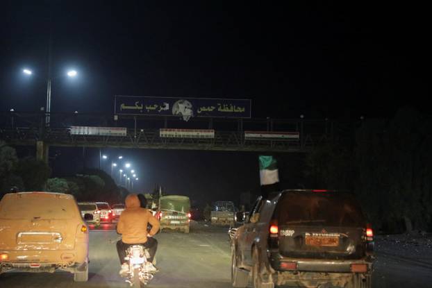 Syrian rebels gather in Homs