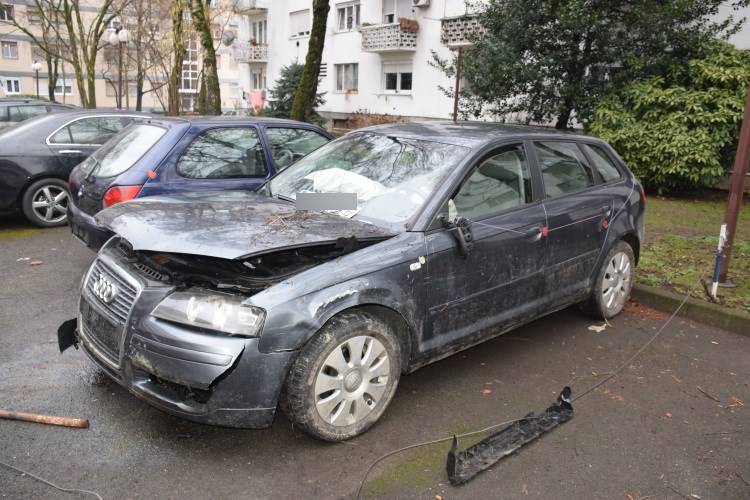 Ukrao Audi pa njime udario u policajce, bježao i skrivio sudar. Pronašli su ga u Zaprešiću