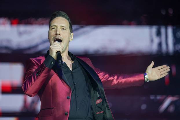 Zagreb: Peđa Jovanović održao koncert u Areni