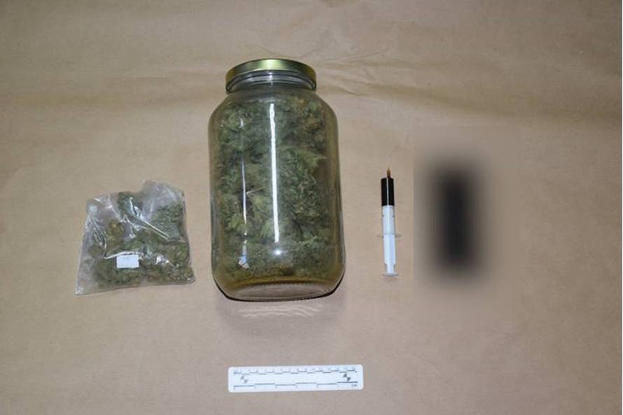 FOTO 'Pao' zagrebački diler: Marihuanu čuvao na tavanu, našli mu i ekstrat konoplje