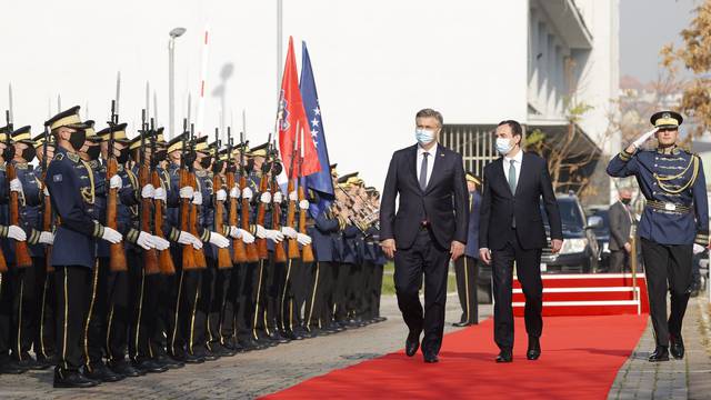 Plenković u Prištini: Premijer pozvao Kosovo i Srbiju na dijalog i normalizaciju odnosa