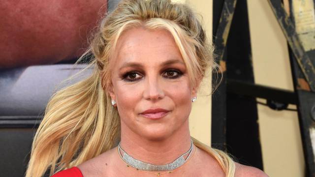 Britney Spears neće više vidjeti sinove: S ocem sele na Havaje