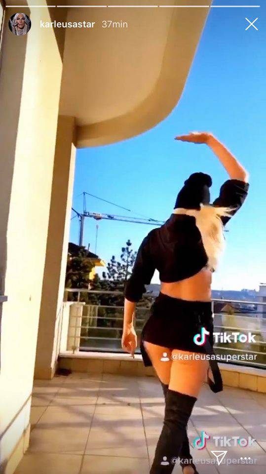 Karleuša u mini suknji: Plesala na terasi i pokazala golu guzu
