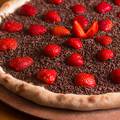 Kušajte slasnu slatku varijantu pizze: Sa čokoladom i jagodama