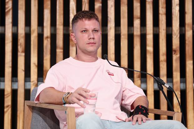 Rovinj: Weekend Media Festival, Panel -  Trap od vardara pa do triglava 