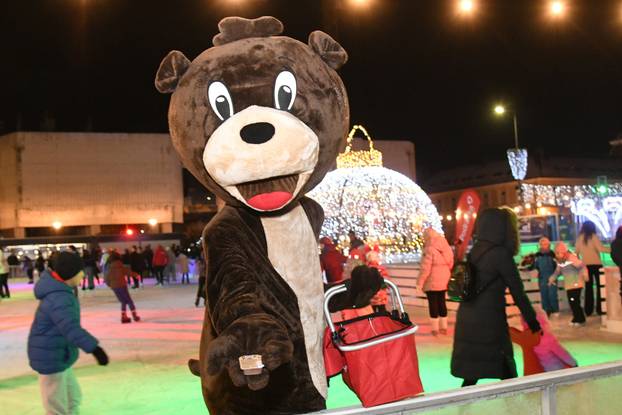Varaždin: Svečano otvorenje Ice Wonderland ledenog parka