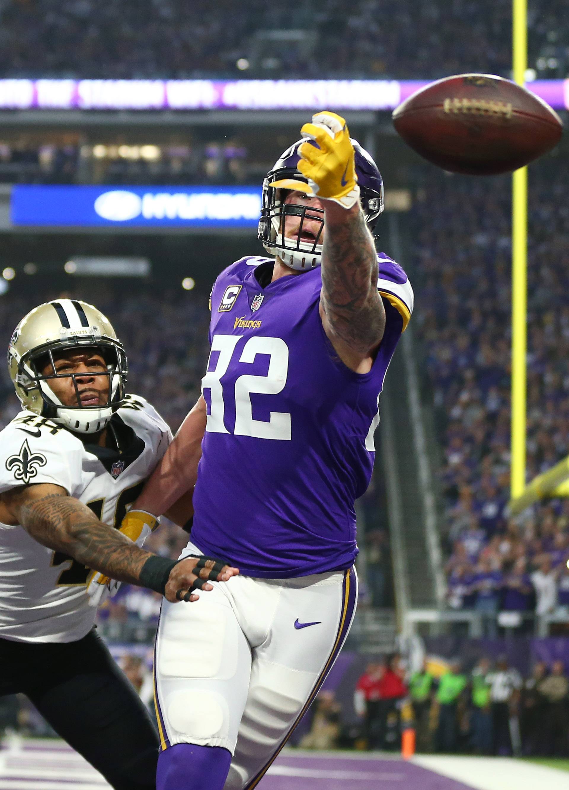 NFL: NFC Divisional Playoff-New Orleans Saints at Minnesota Vikings