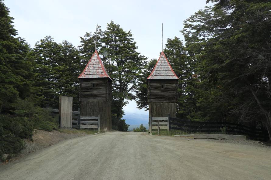 Vjetar nemilice dere, psi šeću i centrom, a napojnicu traže svi