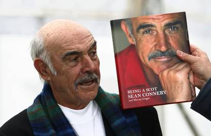 Sean Connery u Škotskoj promovira autobiografiju