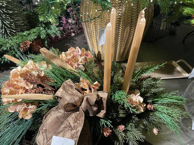 FOTO Pogledajte kakvih sve vjenčića ima po Zagrebu, neki 'dizajnerski' dođu i 400 eura