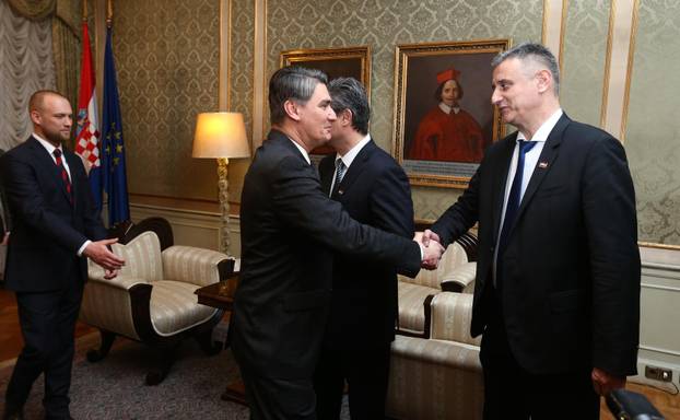 ARHIVA: 2016. Zagreb: Primopredaja vlasti izme?u Milanovi?a i Oreškovi?a u Banskim dvorima 