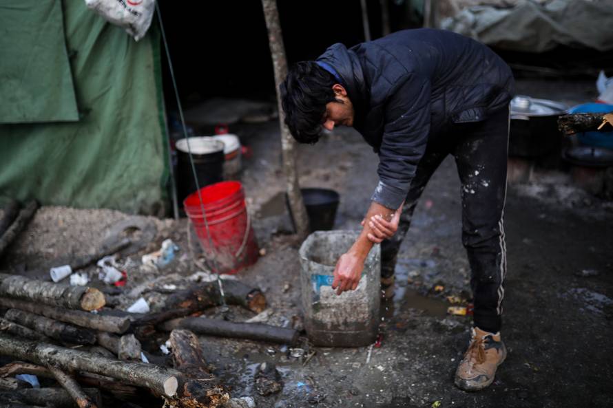 Noć u paklu Vučjaka: Mlate nas i pucaju, bojimo se crne policije