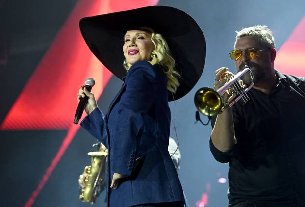 Zagreb:  Lepa Brena zapjevala s Aleksandrom Prijović
