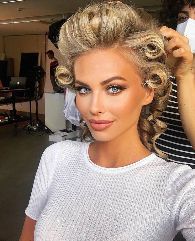 FOTO Anet nazivaju najljepšom Čehinjom. Obožava putovanja i luksuz: 'Živim svoje snove...'