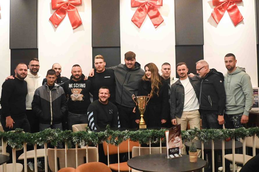 Četiri kafića Kaštela: Livaja je prvo ime, igrat će i Kalik, Šego, Subašić, Tomasov, Maloča...