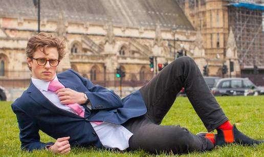 Poznati youtuber glumio &ccaron;lana kraljevske obitelji i varao po trgovinama. Stigla mu kazna