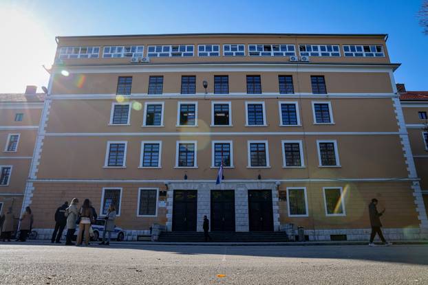 Zadar: Očevid u gimnaziji Vladimira Nazora
