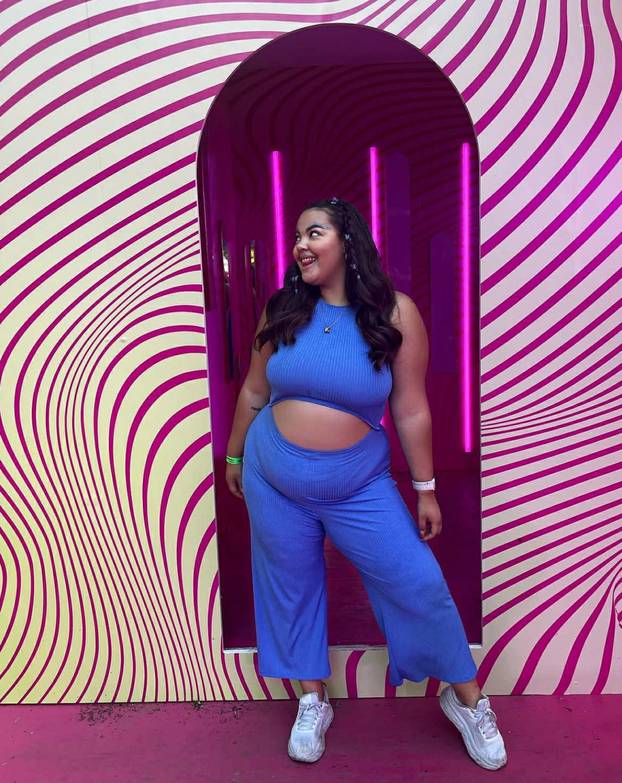 Plus-size influencerica ponosno pokazuje svoje obline: 'Tko se ne bi hvalio ovakvim grudima?'