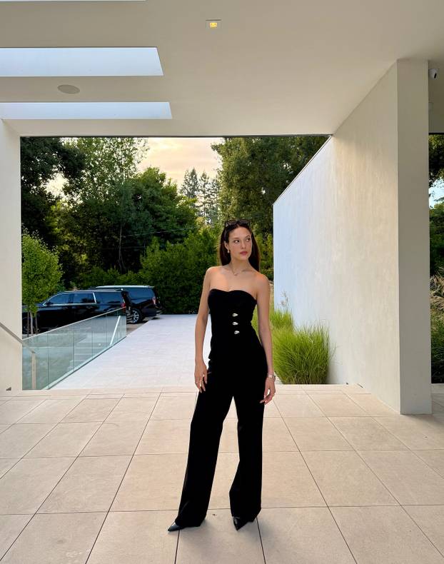 FOTO Ova olimpijka može sve. Na skijama osvaja medalje, a u tangicama podsjeća da je model