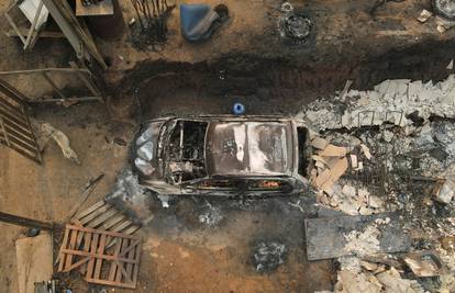 FOTO Broj mrtvih u čileanskom požaru dosegao 122, vatrogasci izvlače tijela iz ruševina