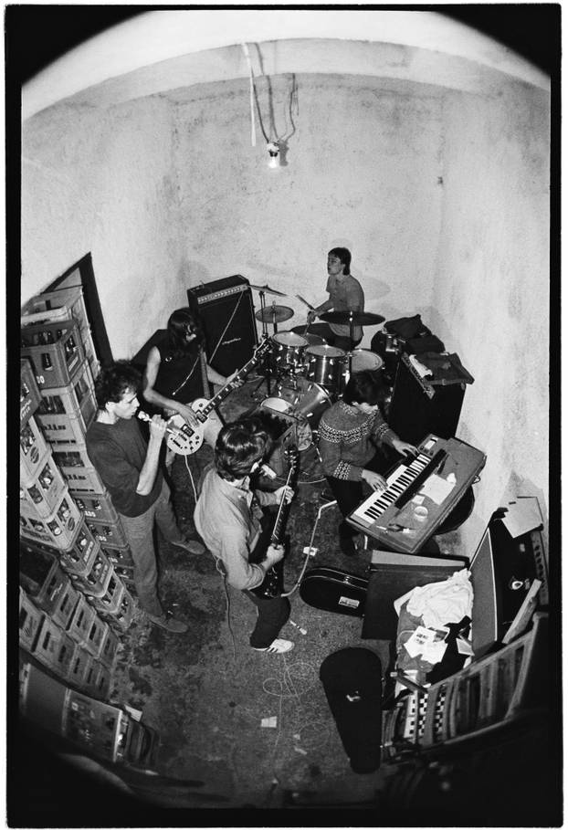 Mladi Mrle na nikad viđenim fotografijama: Ostao je jednako dlakav, slavni časopis ga odbio