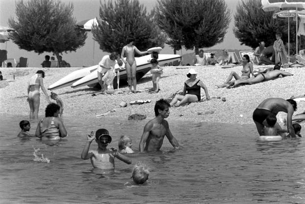 Ljeto u Crikvenici i Selcu, srpanj 1990.