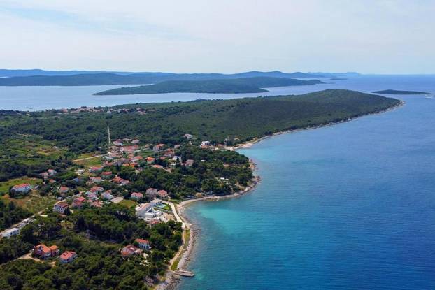 FOTO I Hrvatska ima rajske resorte: Ovaj na Ugljanu bolji je čak i od onih na Maldivima