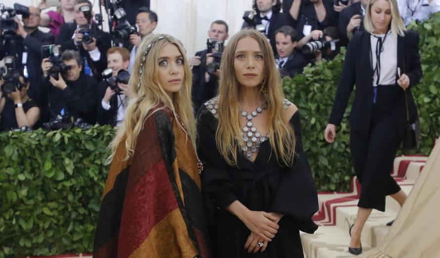 The Met Gala 2018 âHeavenly Bodies: Fashion and the Catholic Imaginationâ