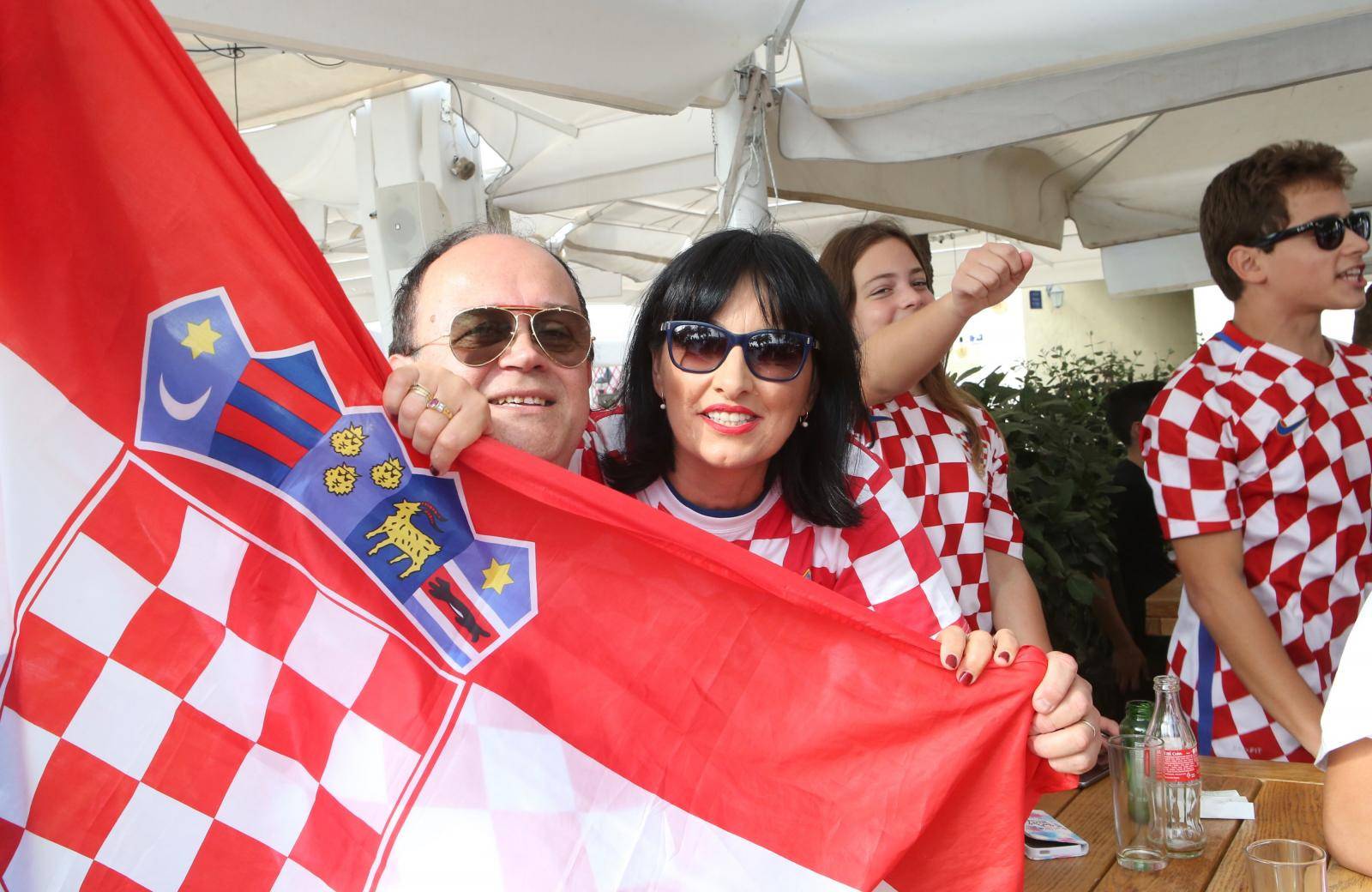 Split: Atmosfera u gradu uoÄi utakmice Hrvatska - MaÄarska